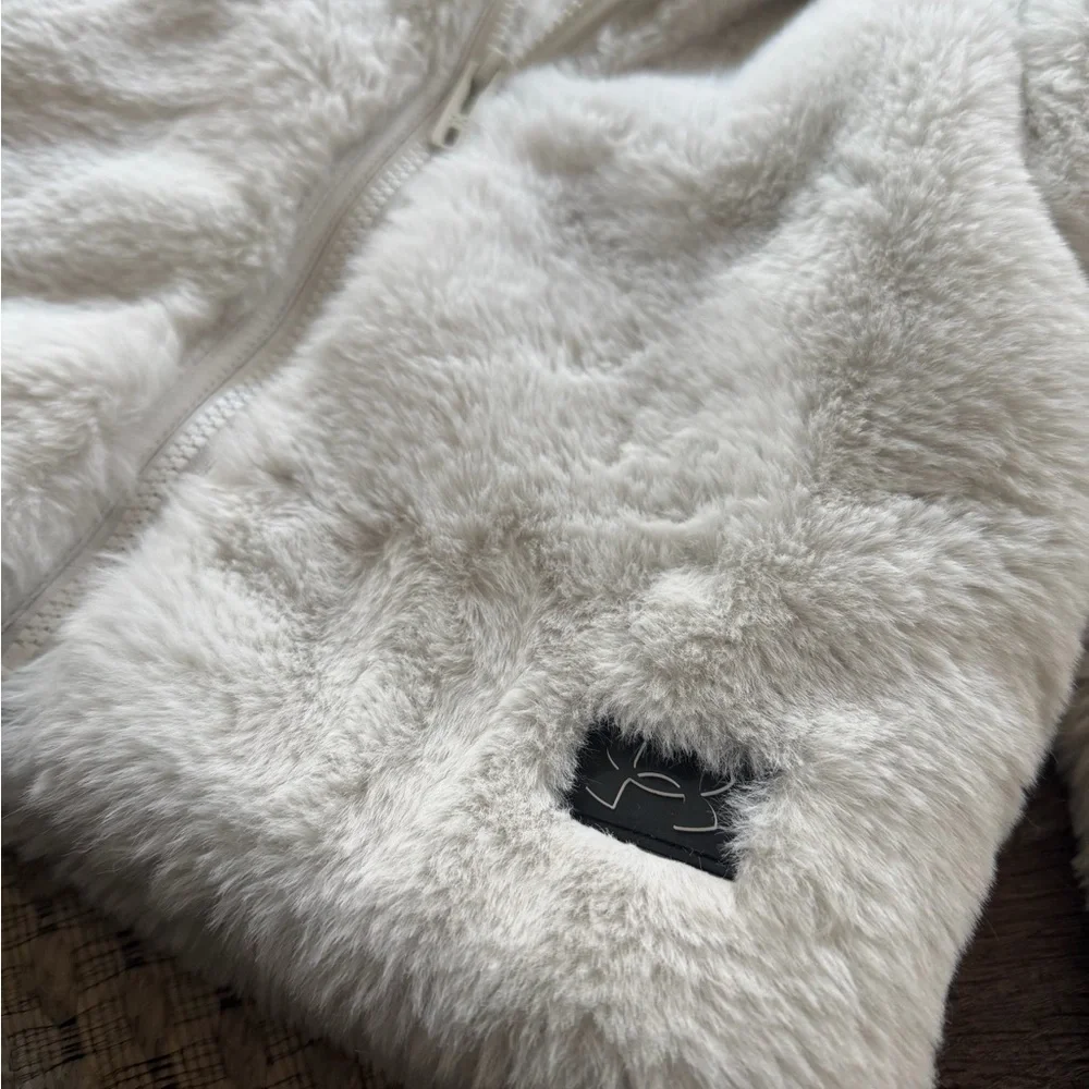 Cozy White Kids Jacket UA